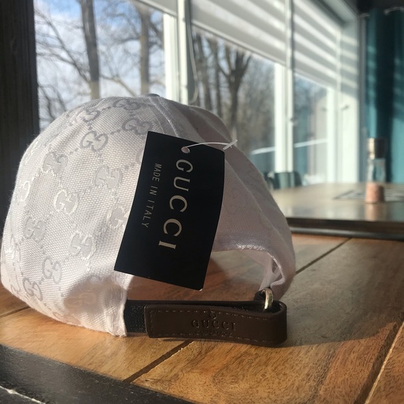 New - Picture 1 of 2